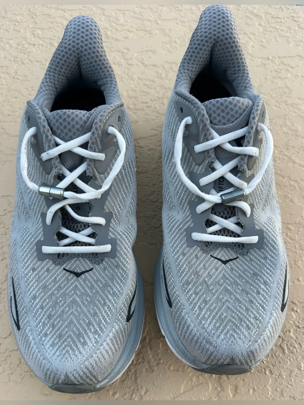 Hoka Clifton 9 Harbor Mist/Black/Gray Running Shoe Men’s Size 9D in VGC Clean